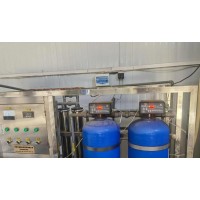 水处理 EDI 提纯机 3吨反应釜 上料机 灌装机 原水箱等国六标准整套尿素生产设备